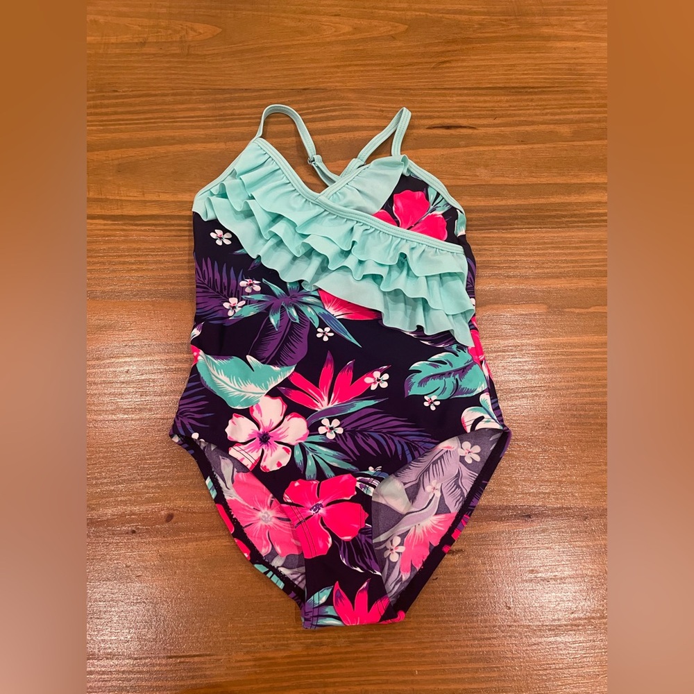 Girls Swimsuit size 4/5 NWOT